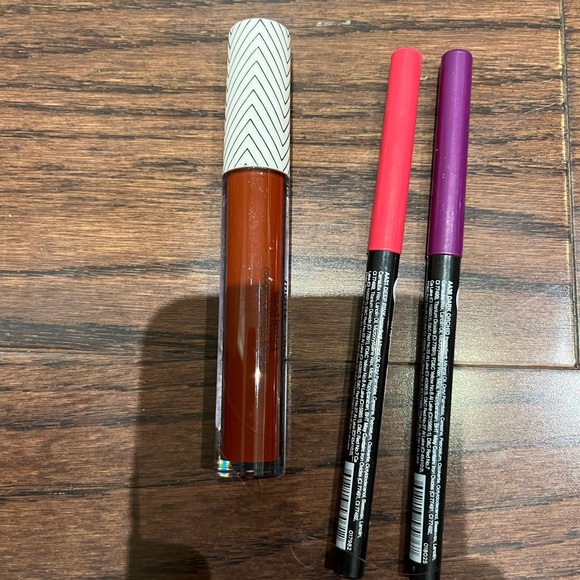 Bath bomb and lip bundle - Picture 3 of 5